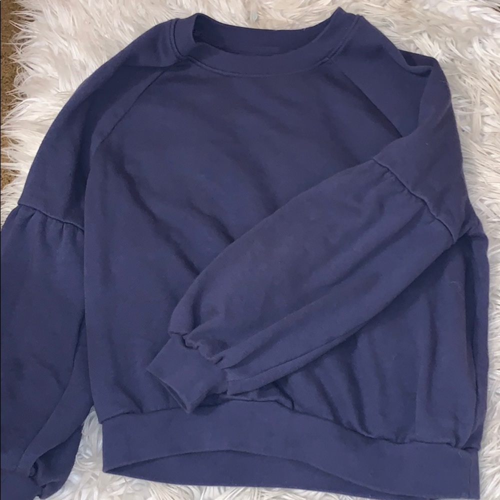 AE PUFF SLEEVE CREW NECK